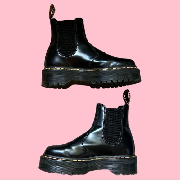 Dr. Martens Shoes - Dr. Martens 2976 smooth leather platform Chelsea boots HP <3